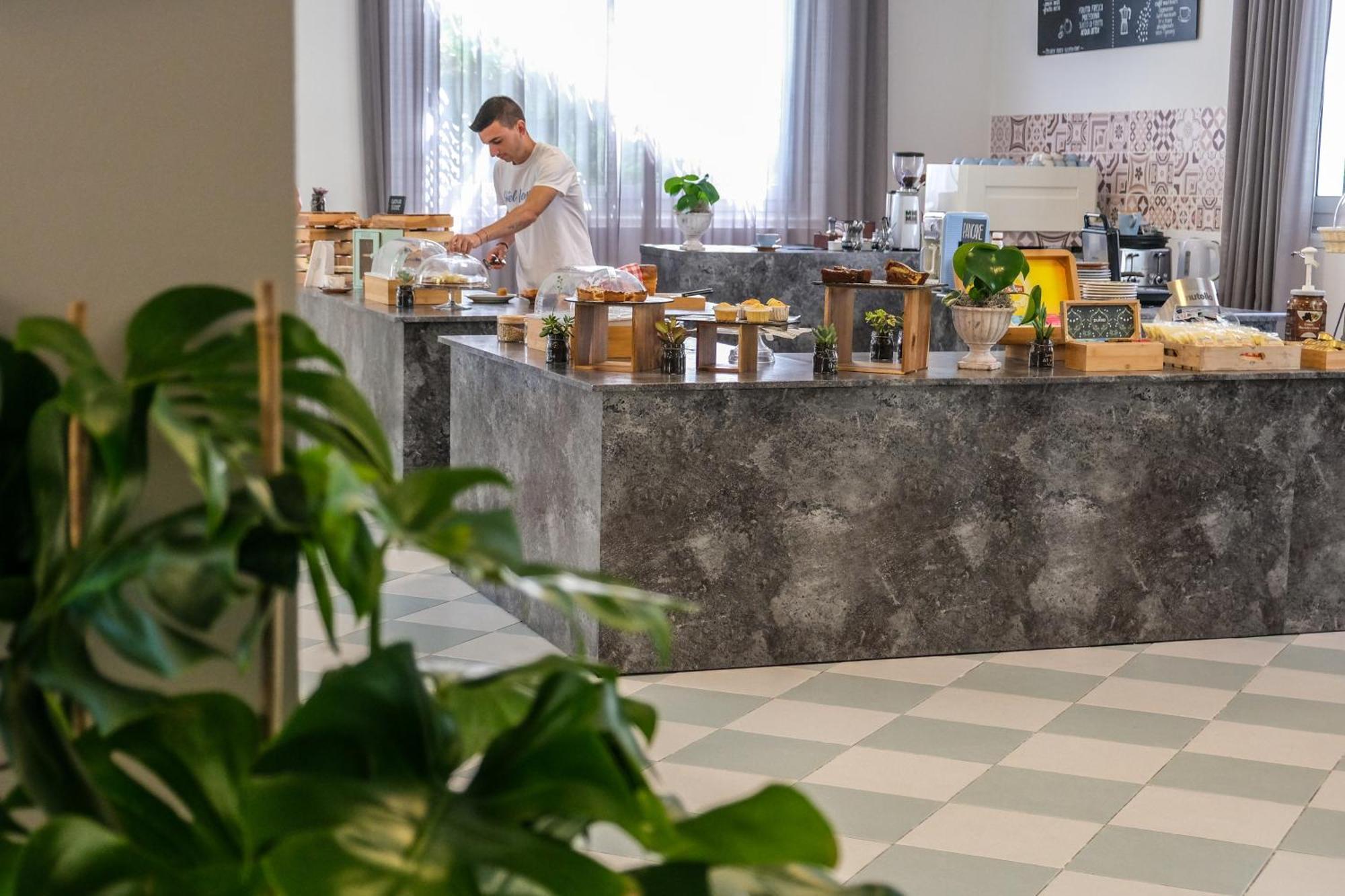 Hotel Vienna 체르비아 외부 사진