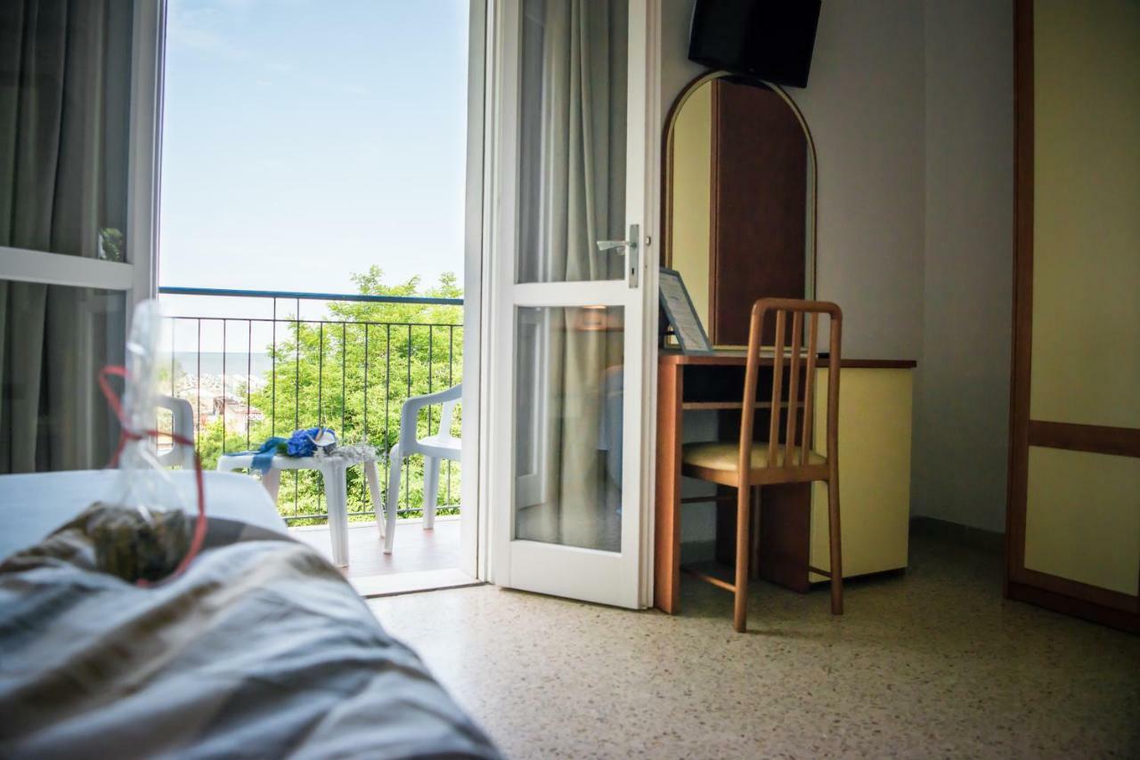 Hotel Vienna 체르비아 외부 사진